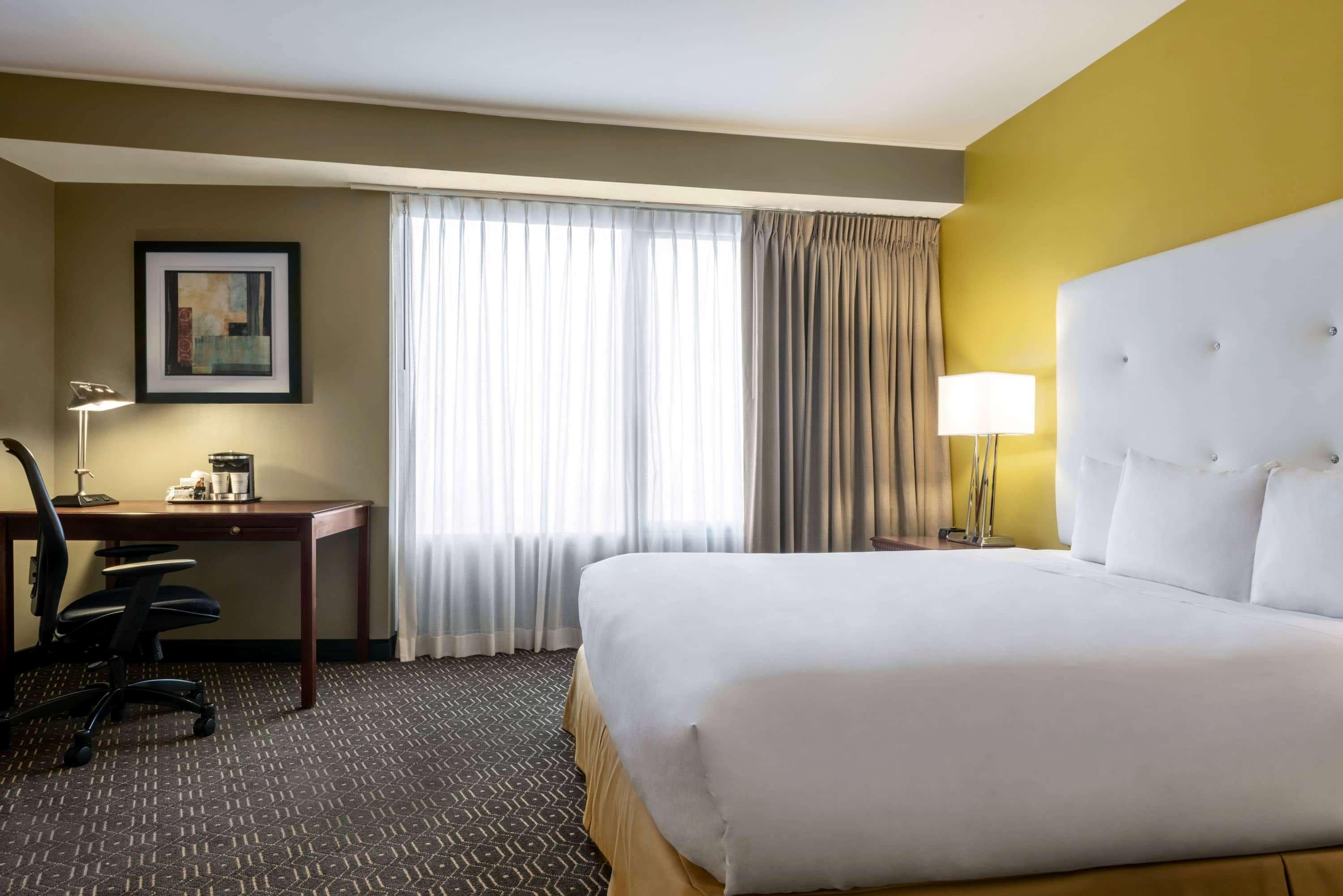 Wyndham Springfield City Centre Экстерьер фото