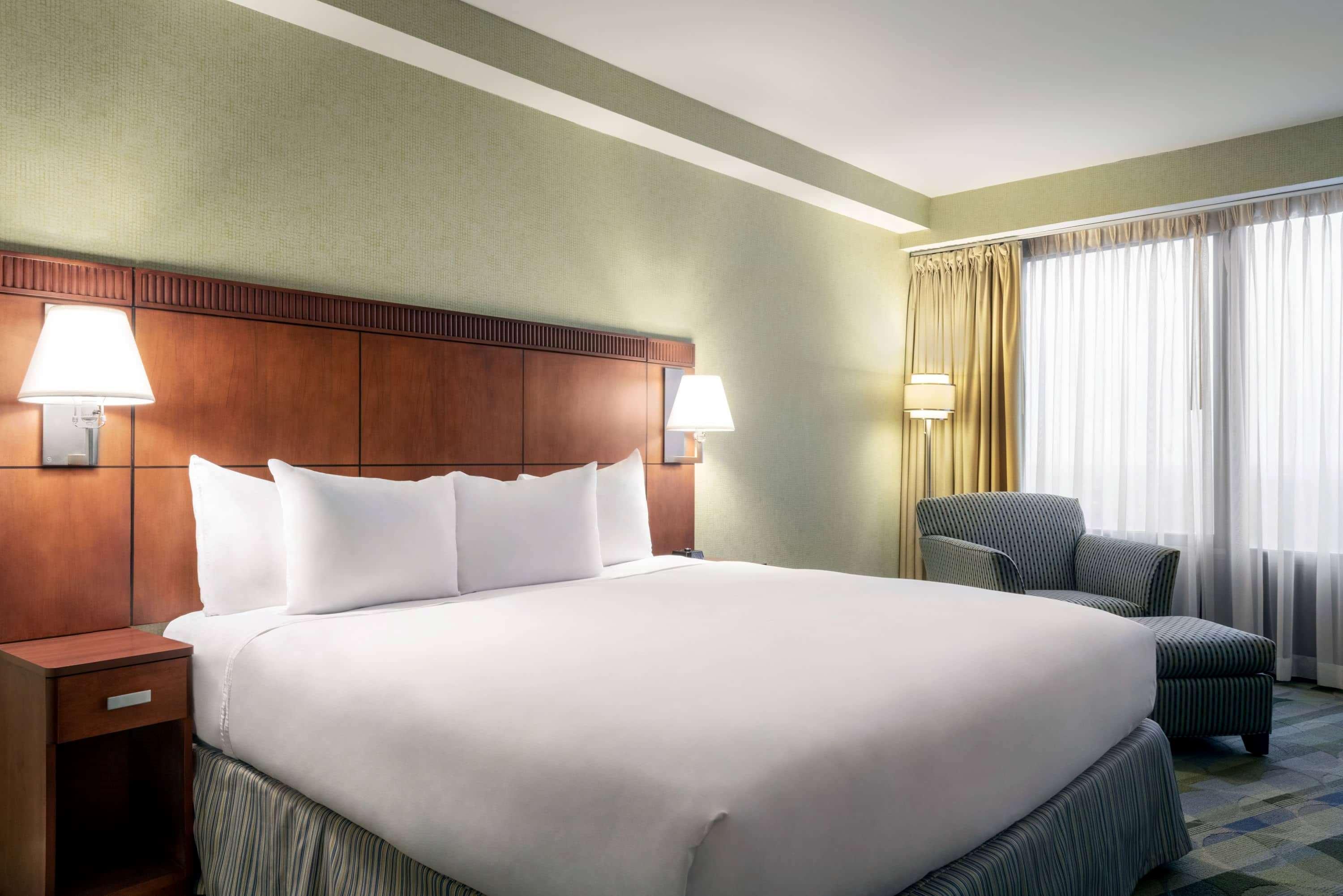Wyndham Springfield City Centre Экстерьер фото