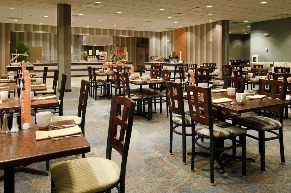 Wyndham Springfield City Centre Ресторан фото